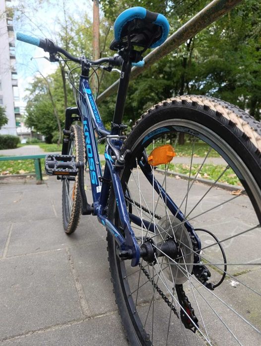 Rower Kross Hexagon JR 1.0/ koła 24" czarny/niebieski połysk