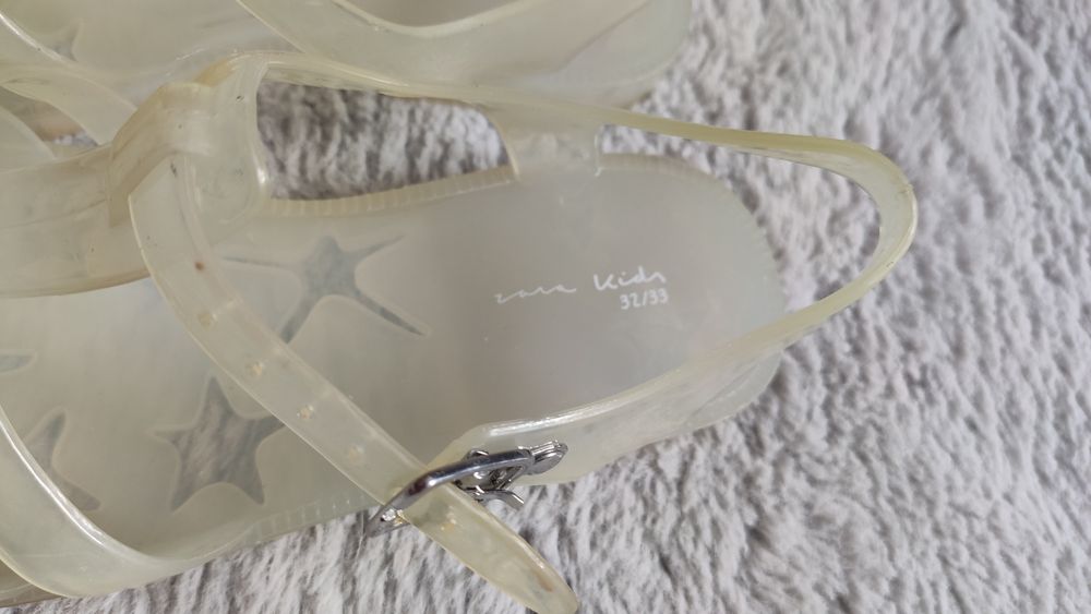 Sandały gladiatorki gumowe Zara