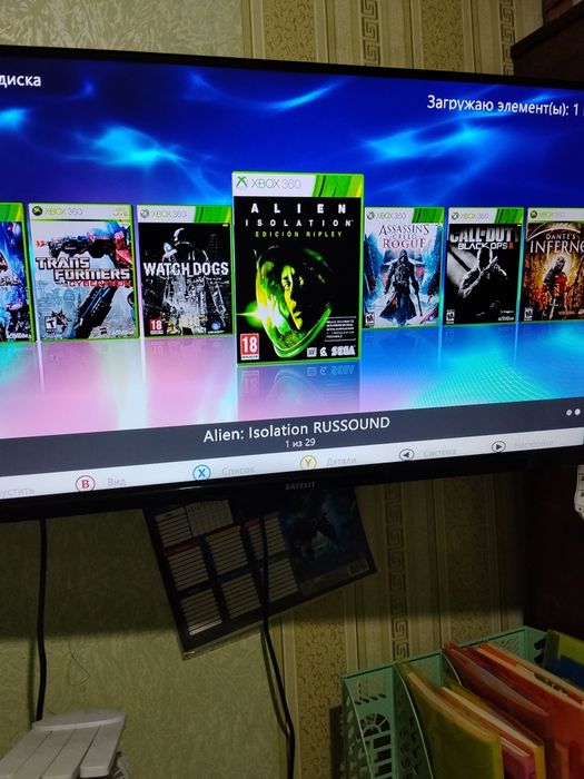 xbox360 2 джойстика без провідних игри:29 пам'ять:229 торг не уместен блок в комплекте есть GTA v ведьмак