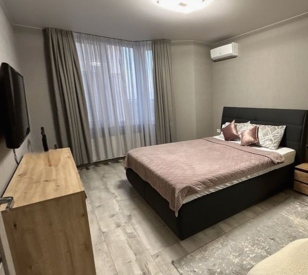 Продаж‼️1к квартири ЖК Софія Клубний Мінімальне оформлення
Площа — 38