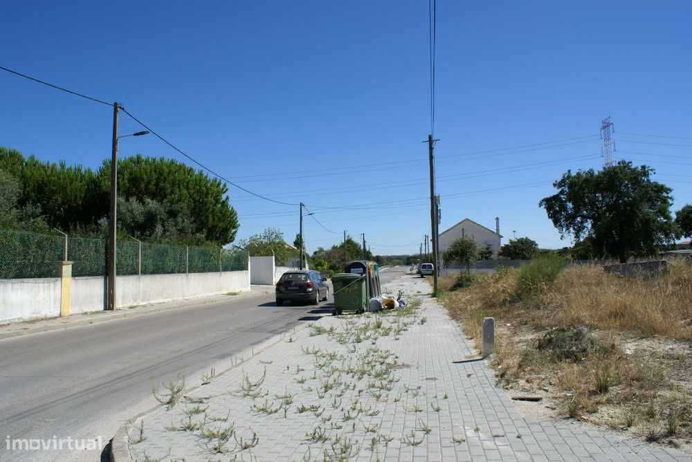 Terreno Em Foros Da Catrapona - Seixal