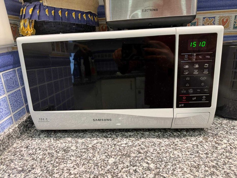 Microondas Samsung – Modelo TDS