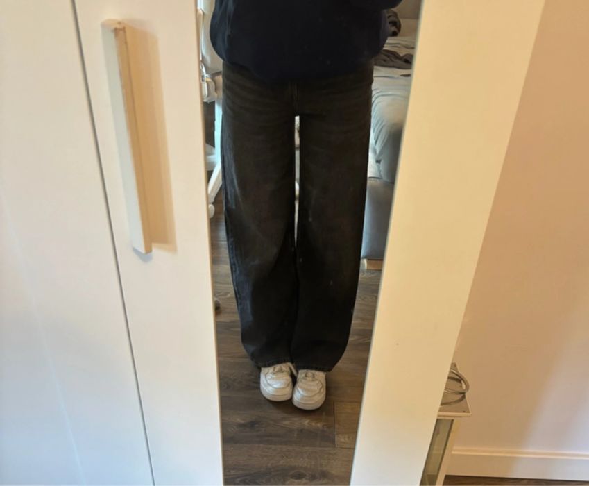 Dzinsy dzieciece bershka