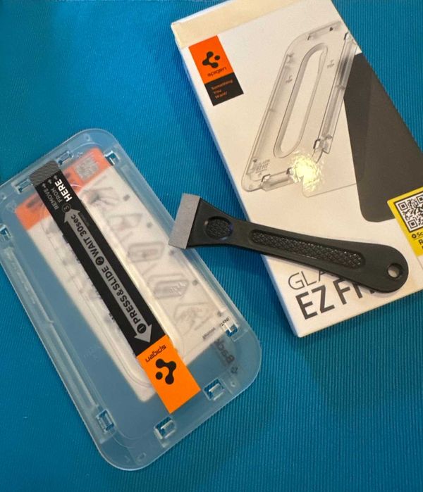 Szkło hartowane Spigen do iPhone 15 Pro Max 2 szt.