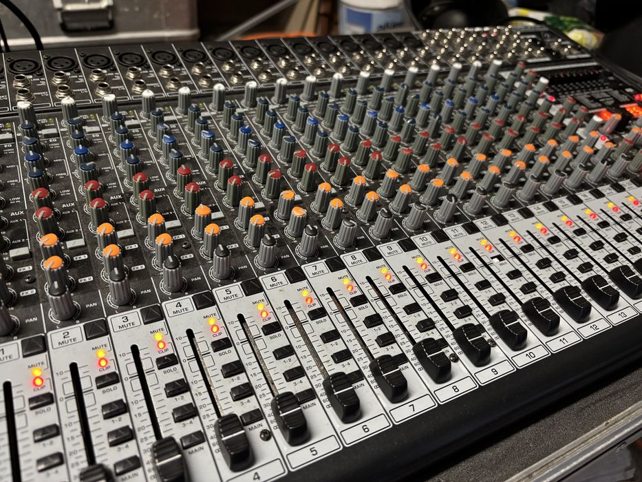 Behringer 2442FX488920447871232002