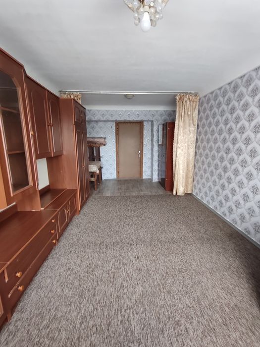 Продаж великої  кімнати, район - центр, Деснянська  Правда, Круг