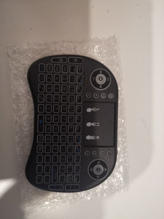 Comando teclado qwerty com pen USB NOVO