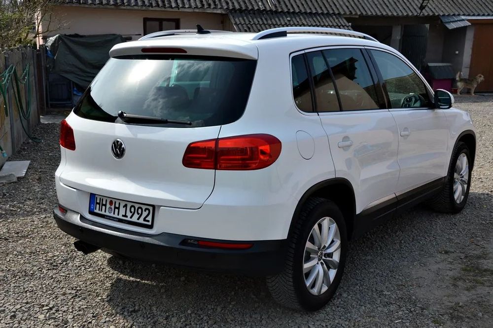 Volkswagen Tiguan LIFT_2.0 TDi 140KM_Alcantara_Navi_Xenon_ZADBANY