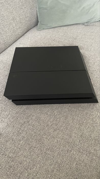 Konsola PS4 wersja CUH-1216B 1TB dysk