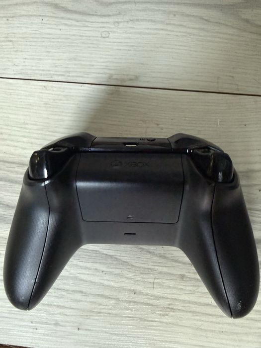 Oryginalny Pad Xbox One / Series / PC 1708