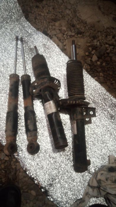 Продам стійки до легкового авто