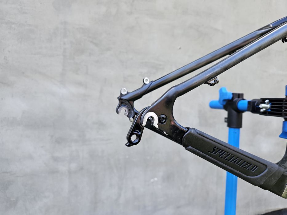 Карбонова рама Specialized Stumpjumper