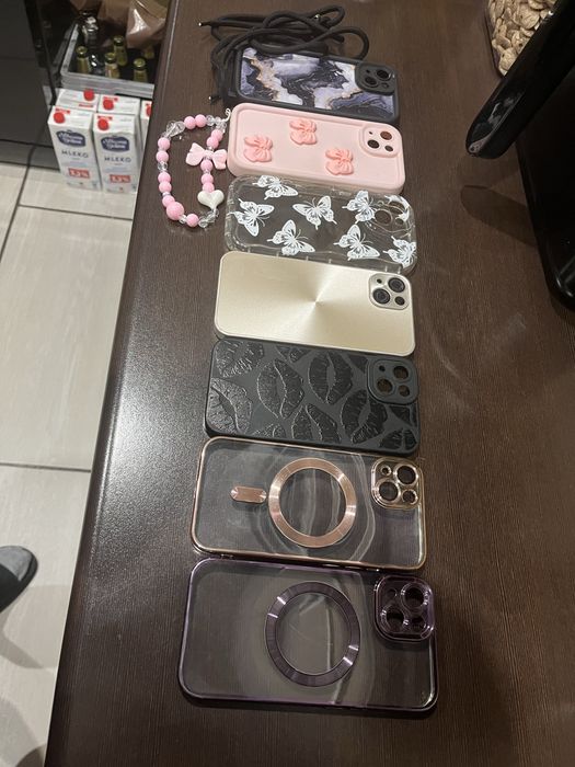 Etui Iphone 13 / zestaw