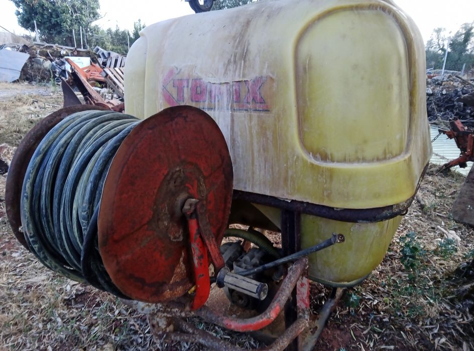 Pulverizador tomix 600 litros