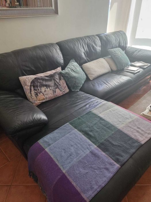 Sofá em couro super confortável