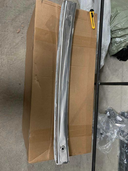 AUDI A4 B9 Бампер передний 2017 2018 2019 8W0-807-065-R-GRU