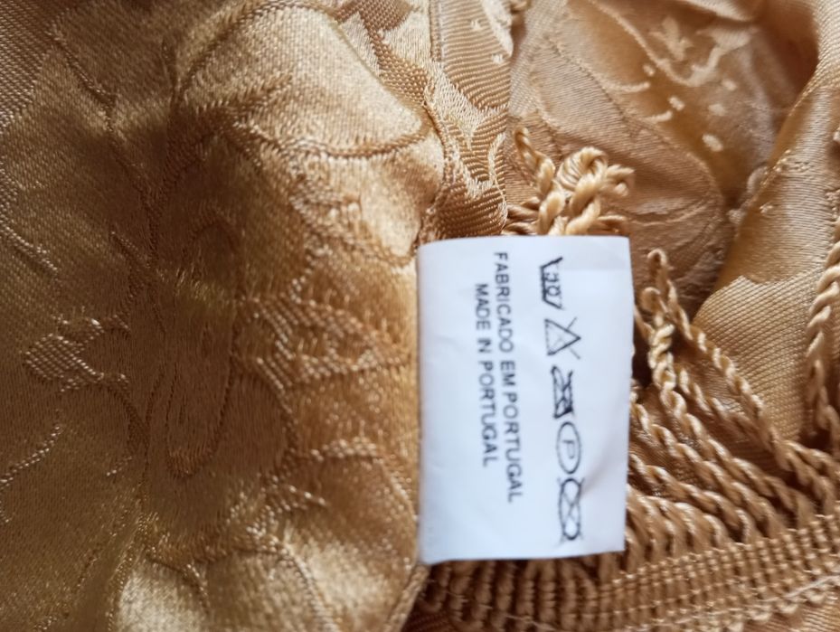 Colcha para cama cor mostarda