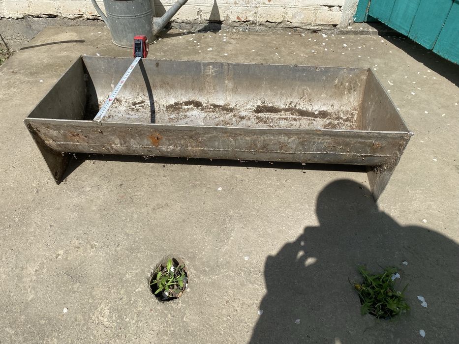 Корито для свиней