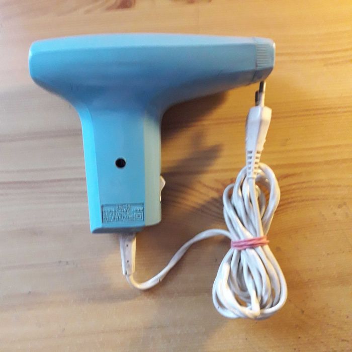 Zestaw dwie suszarki i lokowka zlat 60-70 PRL