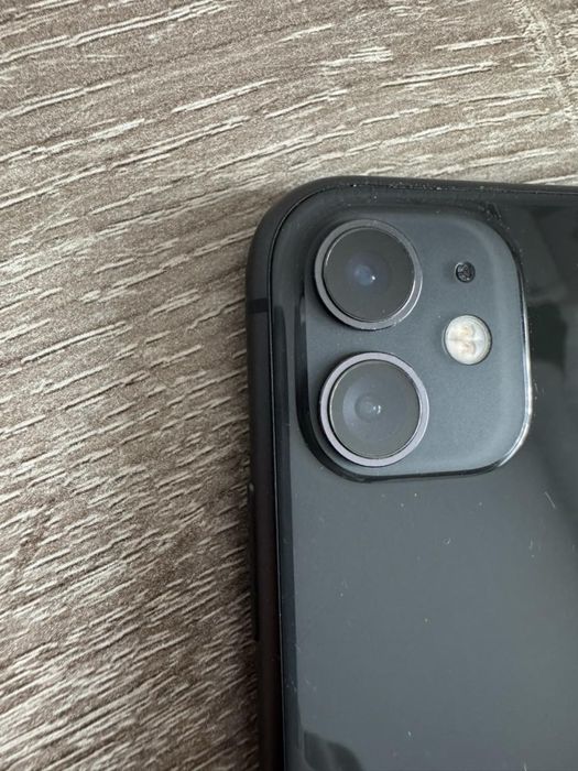 Продам Apple iPhone 11