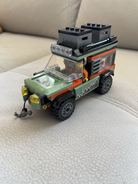 Позашляховик Lego