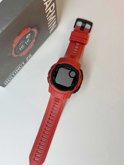 Смарт-годинник Garmin Instinct 2s