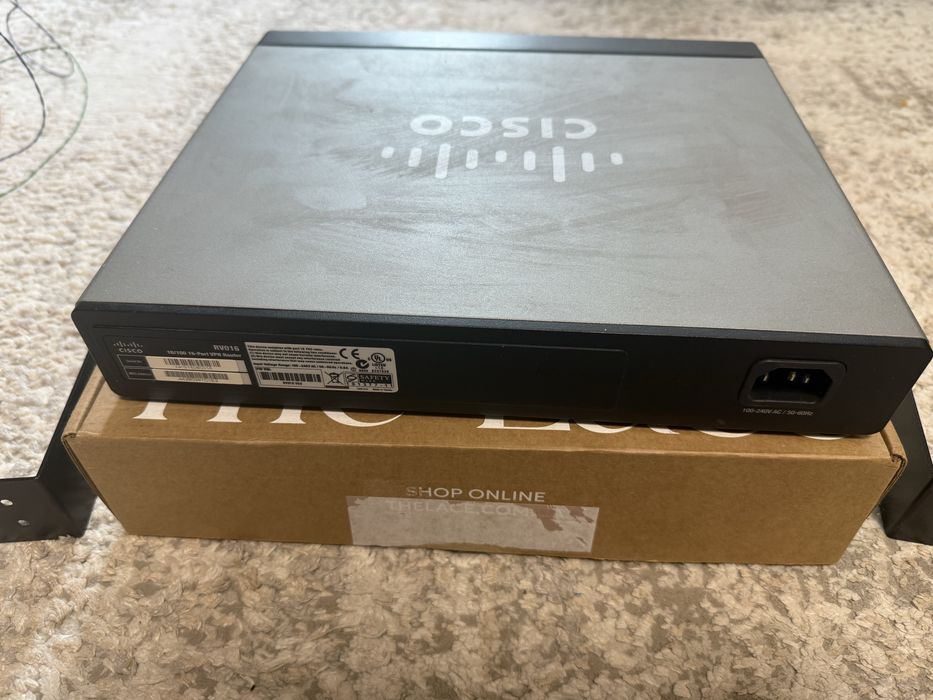 Cisco rv016 10/100 16 port vpn router