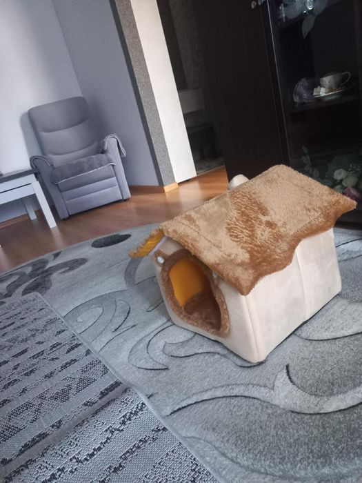 Будиночок для котика