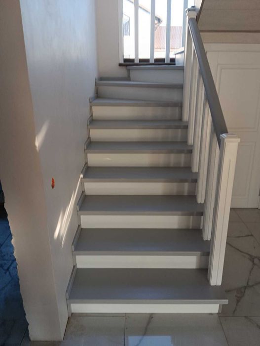 Сходи дерев'яні виготовлення монтаж зварювання каркасу