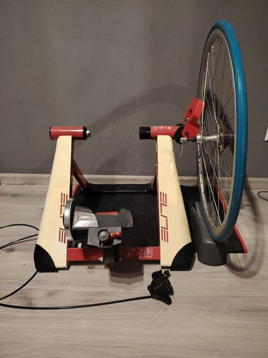 Trenażer  ELITE Novo Force 8