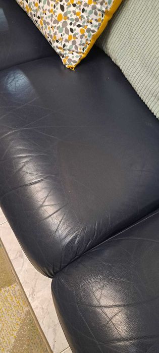 Sofá de Pele Azul Escuro