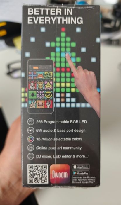 Divoom Timebox-evo. Pixel art speaker.