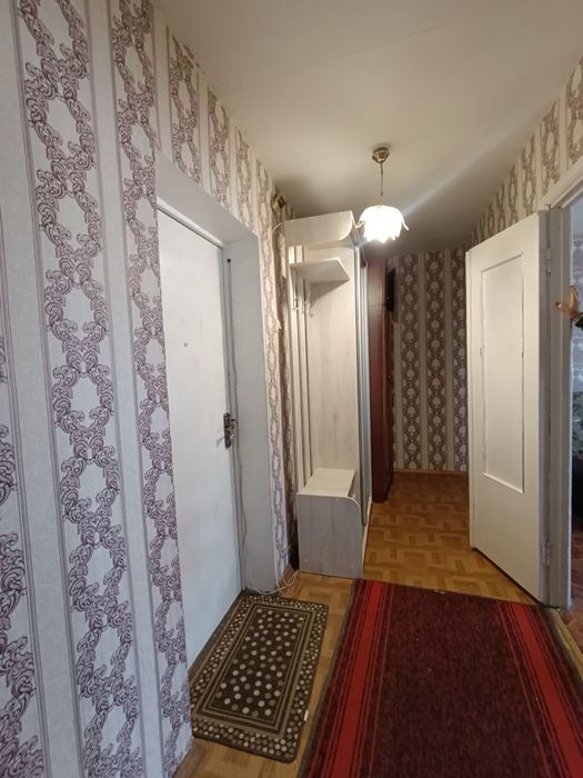 Оренда двох кімнатноі квартири на Озерній