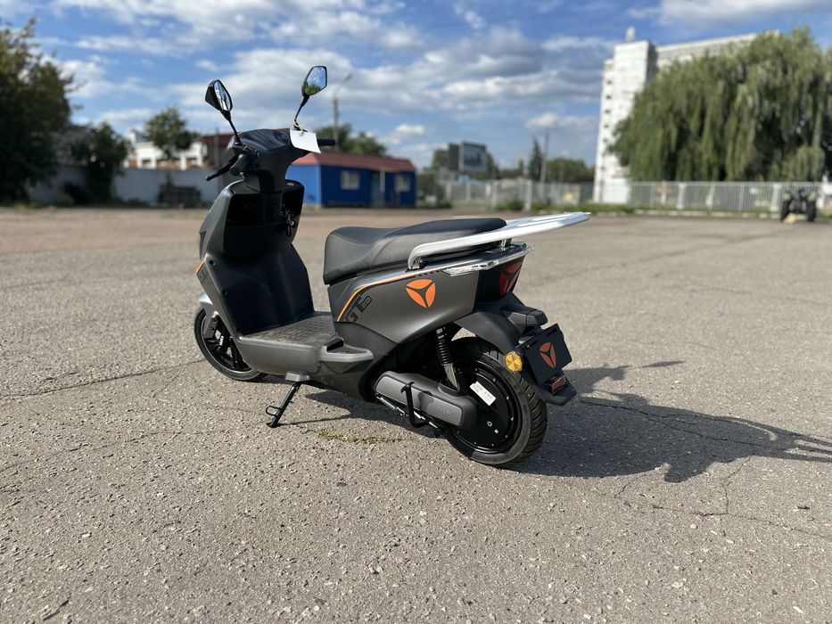 Електро Скутер YADEA gt20 на 2400Вт, Запас хода 60км