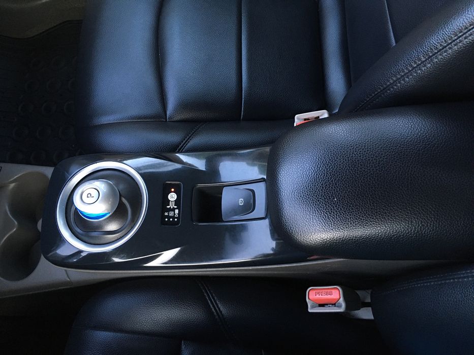Nissan leaf, нісан ліф, електромобіль, електрокар, 24 кВт