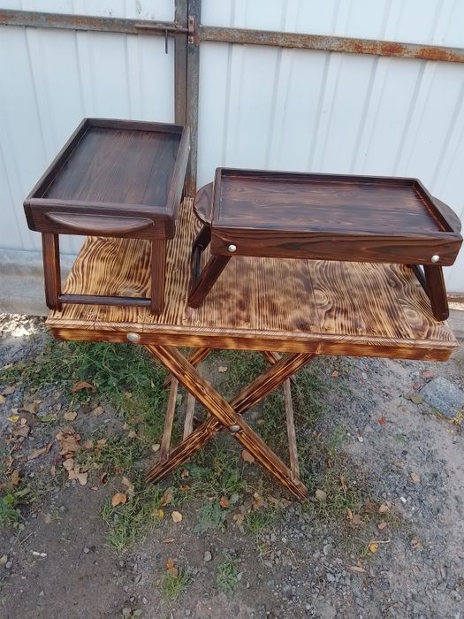 Продам столик для спальни