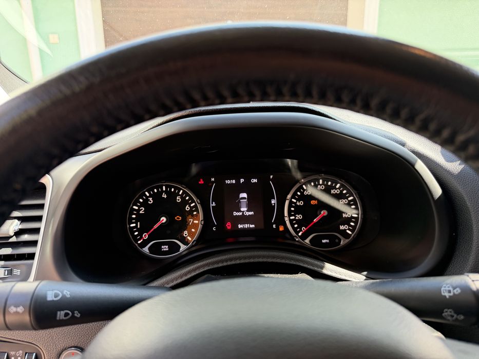 Jeep renegade 2018 року