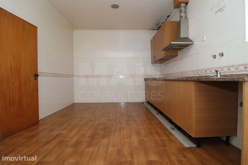 Apartamento com terraço no centro de Samora Correia
