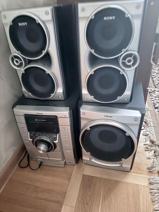 Sony програвач + колонки + саббуфер