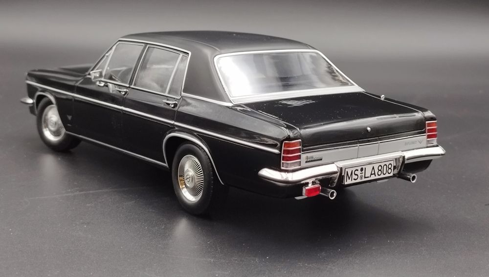 1:18 Norev 1969 Opel Diplomat V8 model nowy