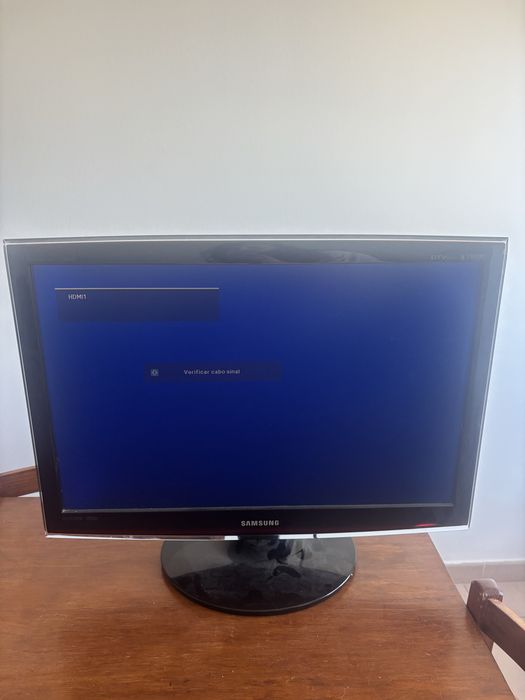 Monitor TV Samsung 24" Full HD (T240HD) - HDMI, VGA e DVI