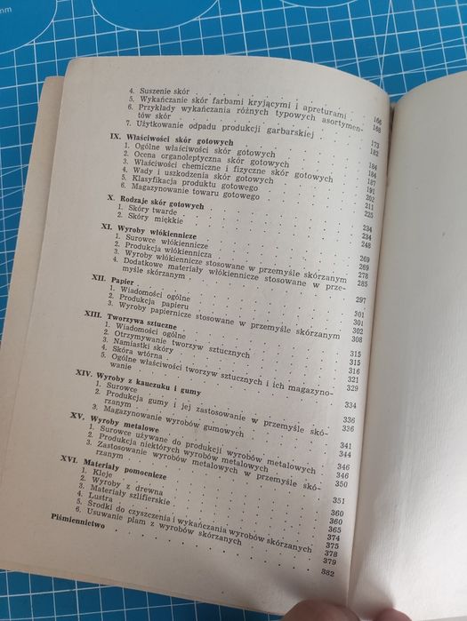 Materiałoznawstwo skórzane - Tadeusz Persz, kaletnictwo, garbarstwo