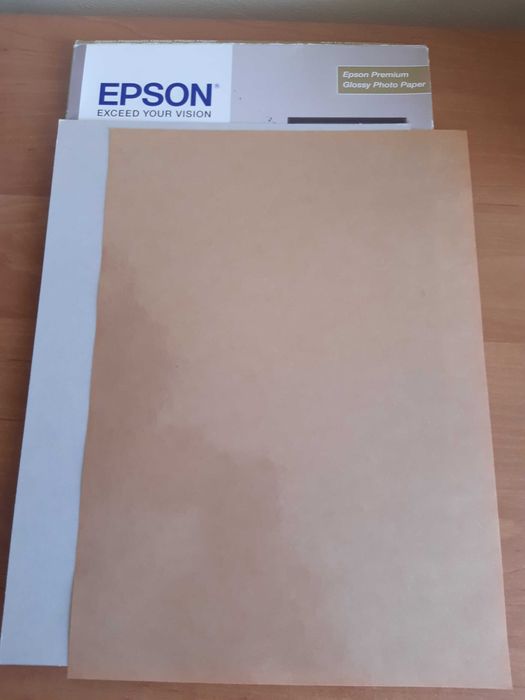 Papier fotograficzny Epson 225