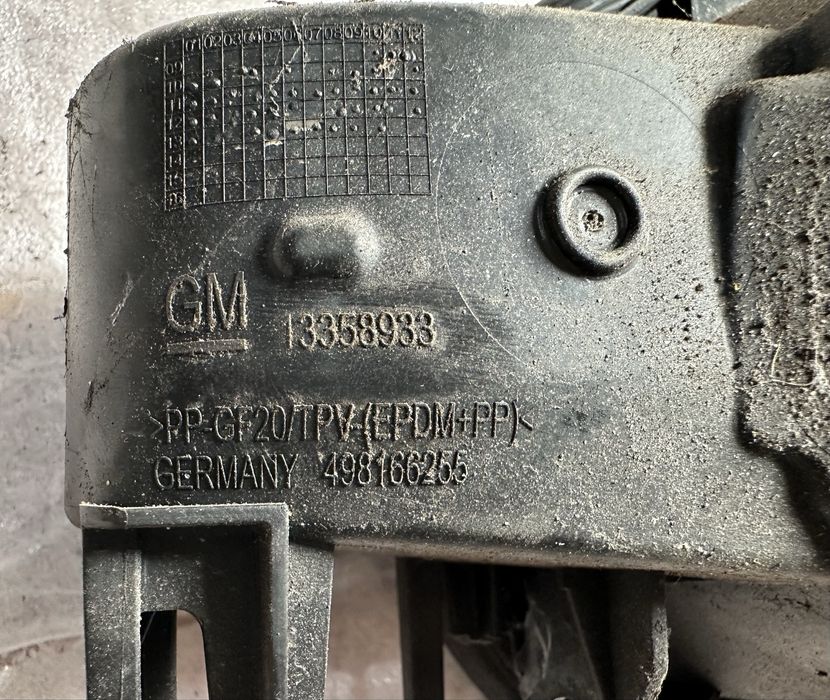 Tampa Combustível Opel Astra J Sports Tourer de  10-16