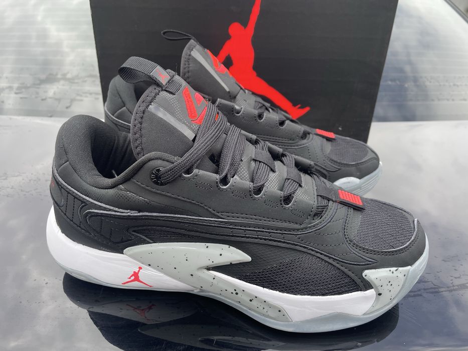 Баскетбол Jordan Luka 2 BRED 41-45 в наявності.