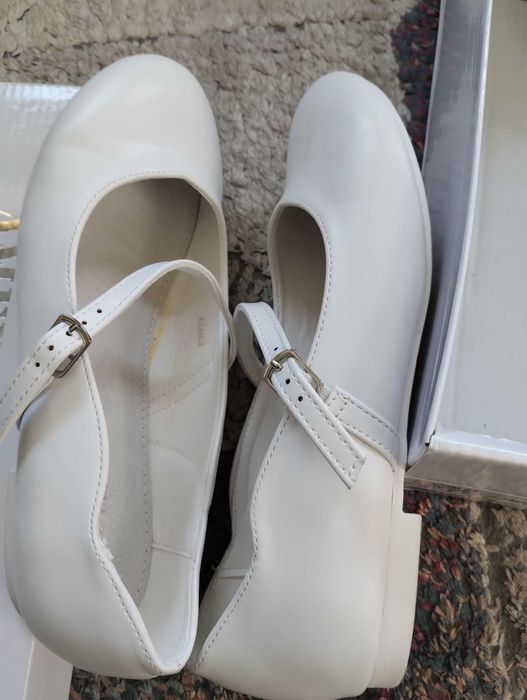 buty białe na komunię, wesele itp. rozmiar 36