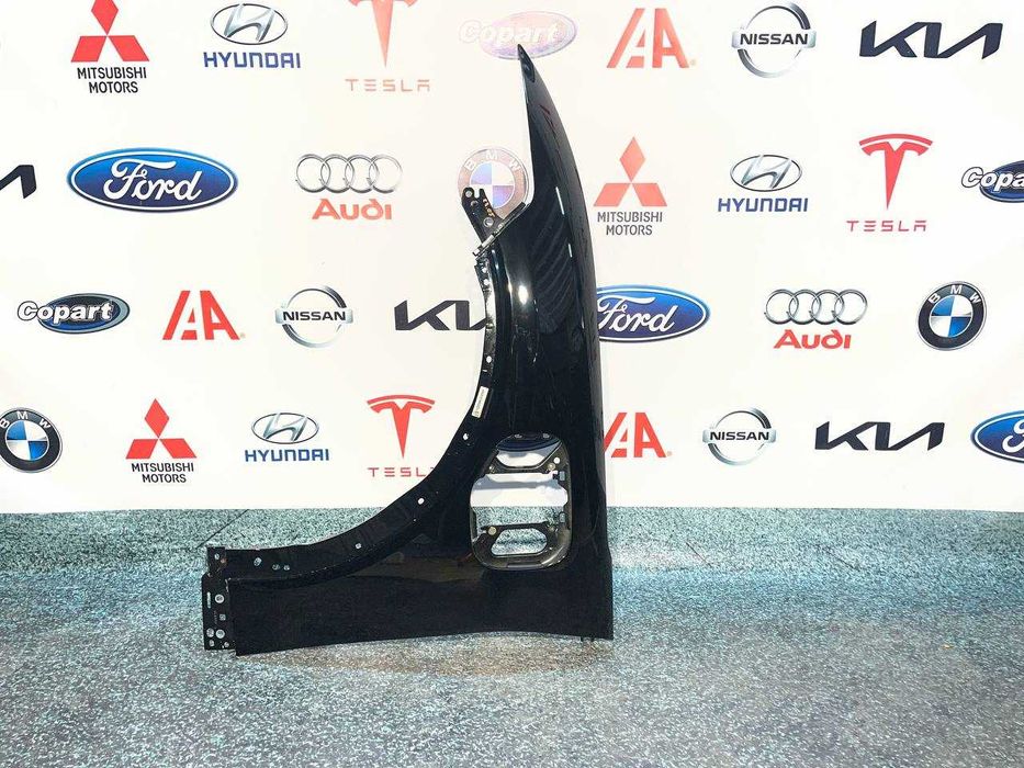 Крило ліве перед Ford Mustang Mach-E 21-23 LJ8B-R16A311-AC оригінал