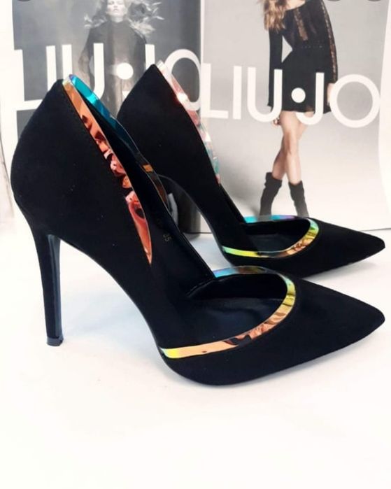 Śliczne czarne szpilki