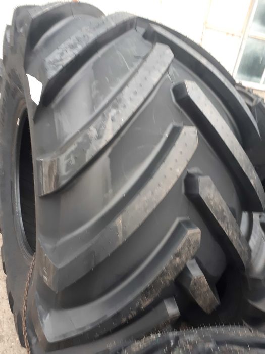 Opona 1050/50R32 Michelin MEGAXBIB M28 178A8 TL Używana