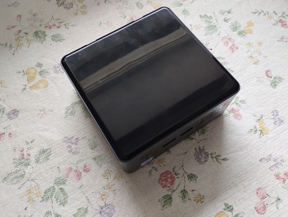 Уникальный Intel NUC 8-го поколения с ДИСКРЕТНОЙ ВИДЕОКАРТОЙ !!!